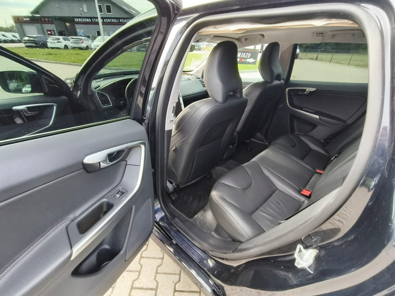 Volvo XC 60 - obrazek 15