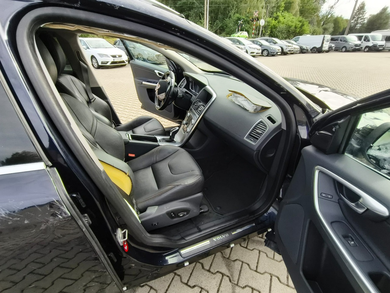 Volvo XC 60 - obrazek 14