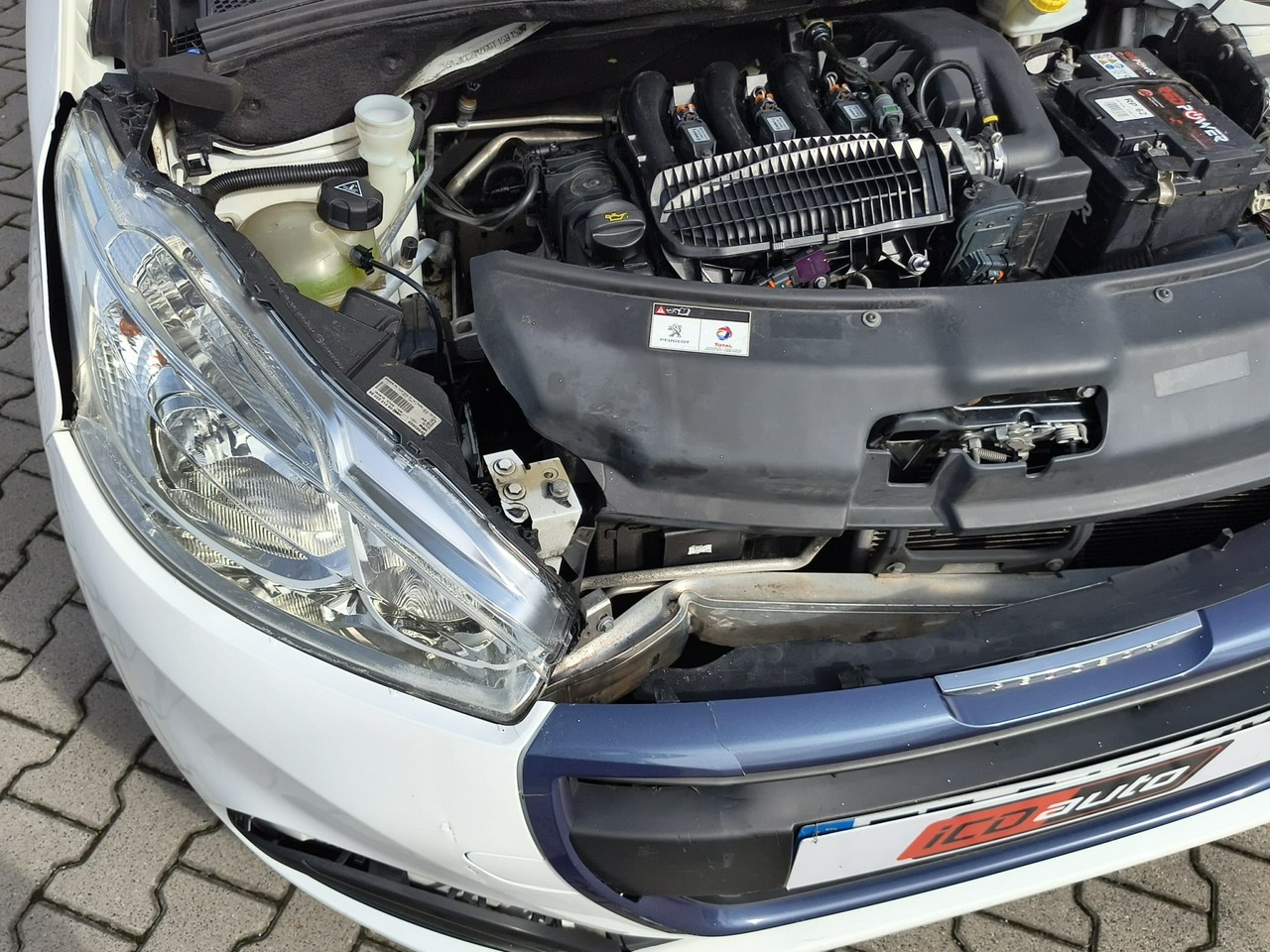 Peugeot 208 - obrazek 19