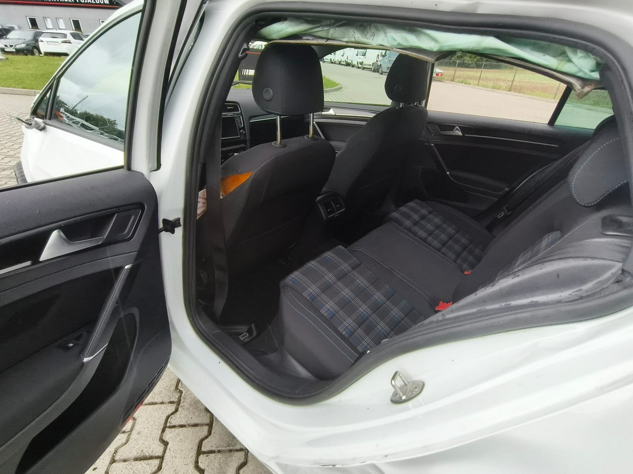 Volkswagen Golf - obrazek 8