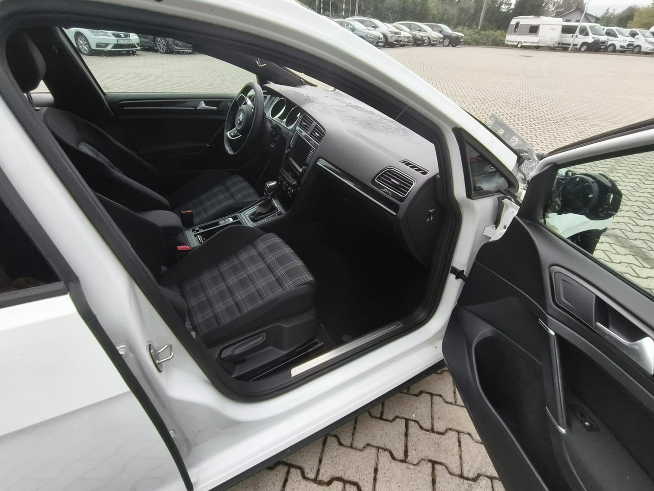 Volkswagen Golf - obrazek 10