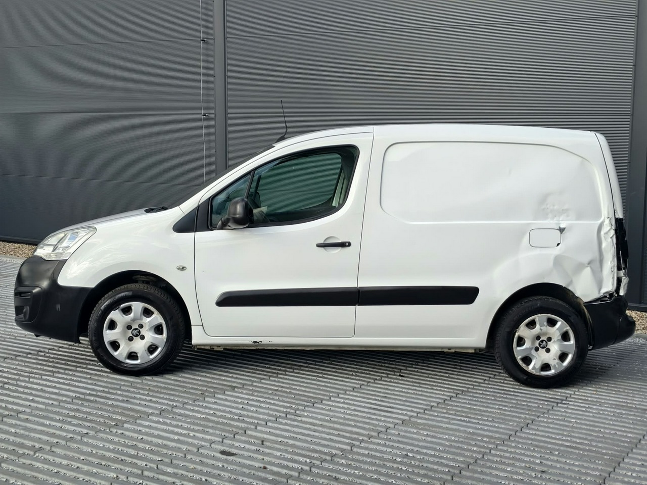 Peugeot Partner - obrazek 4