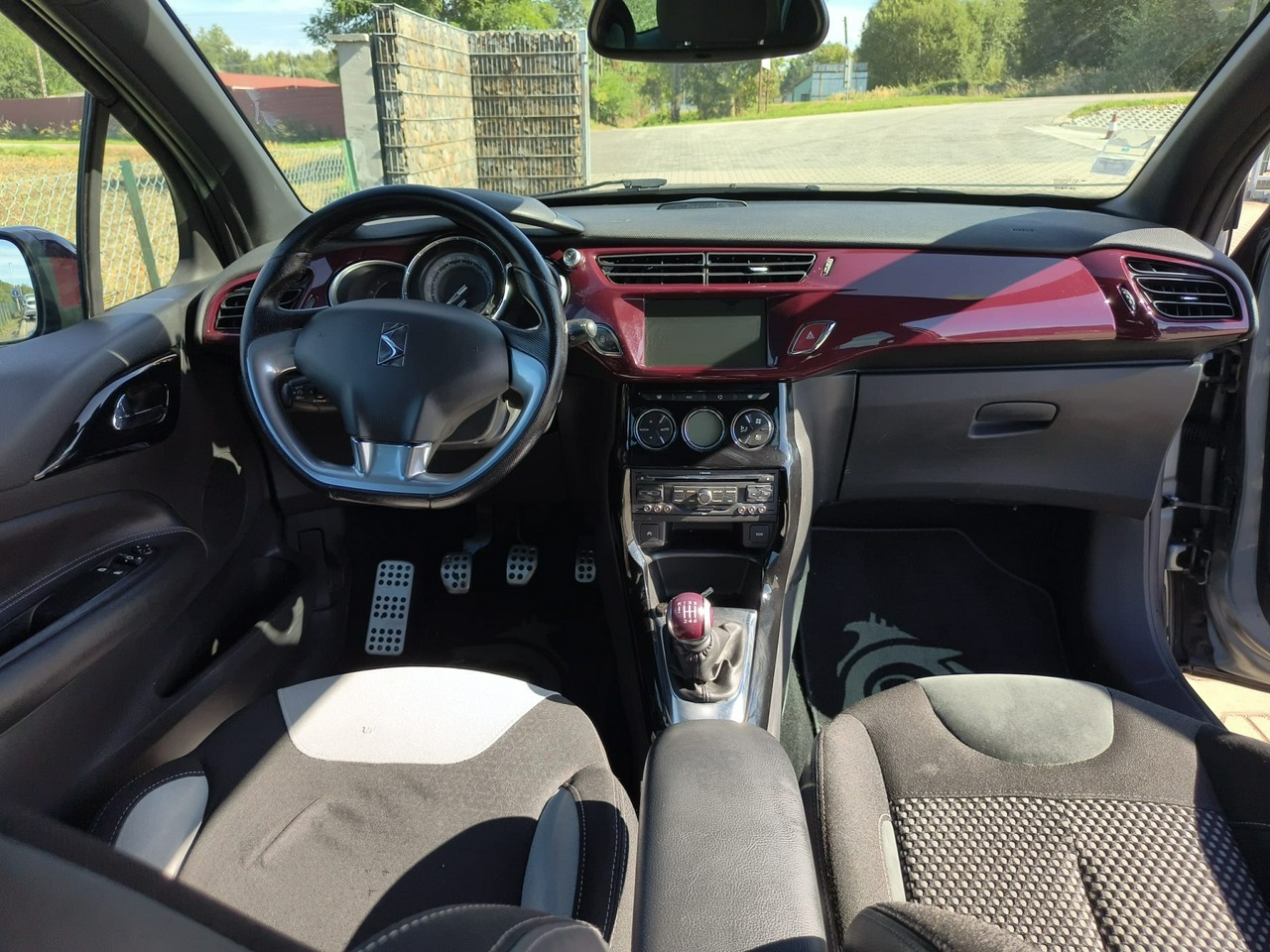 Citroen DS3 - obrazek 11
