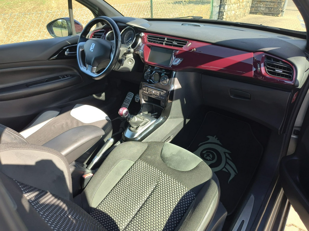 Citroen DS3 - obrazek 14