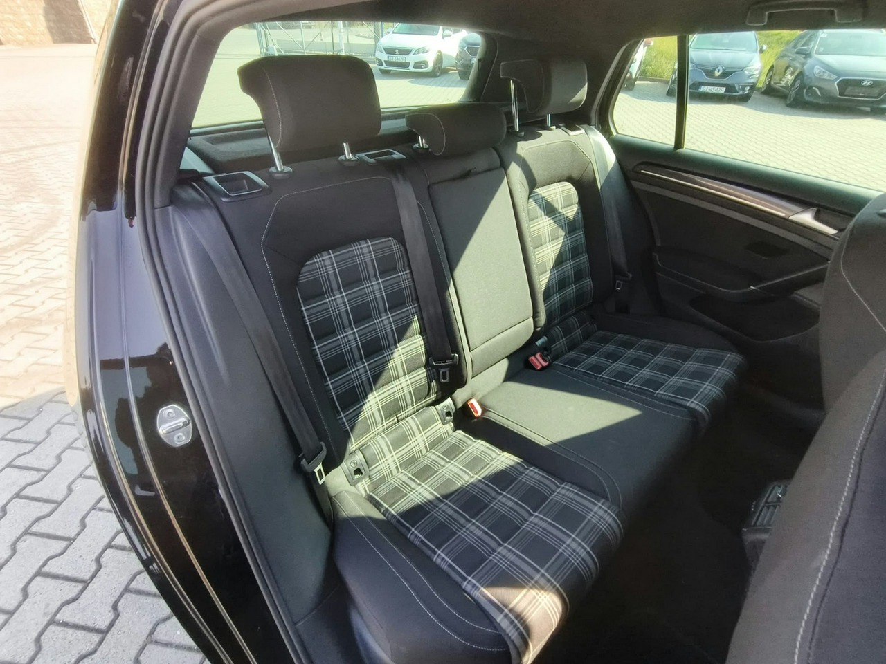 Volkswagen Golf - obrazek 17