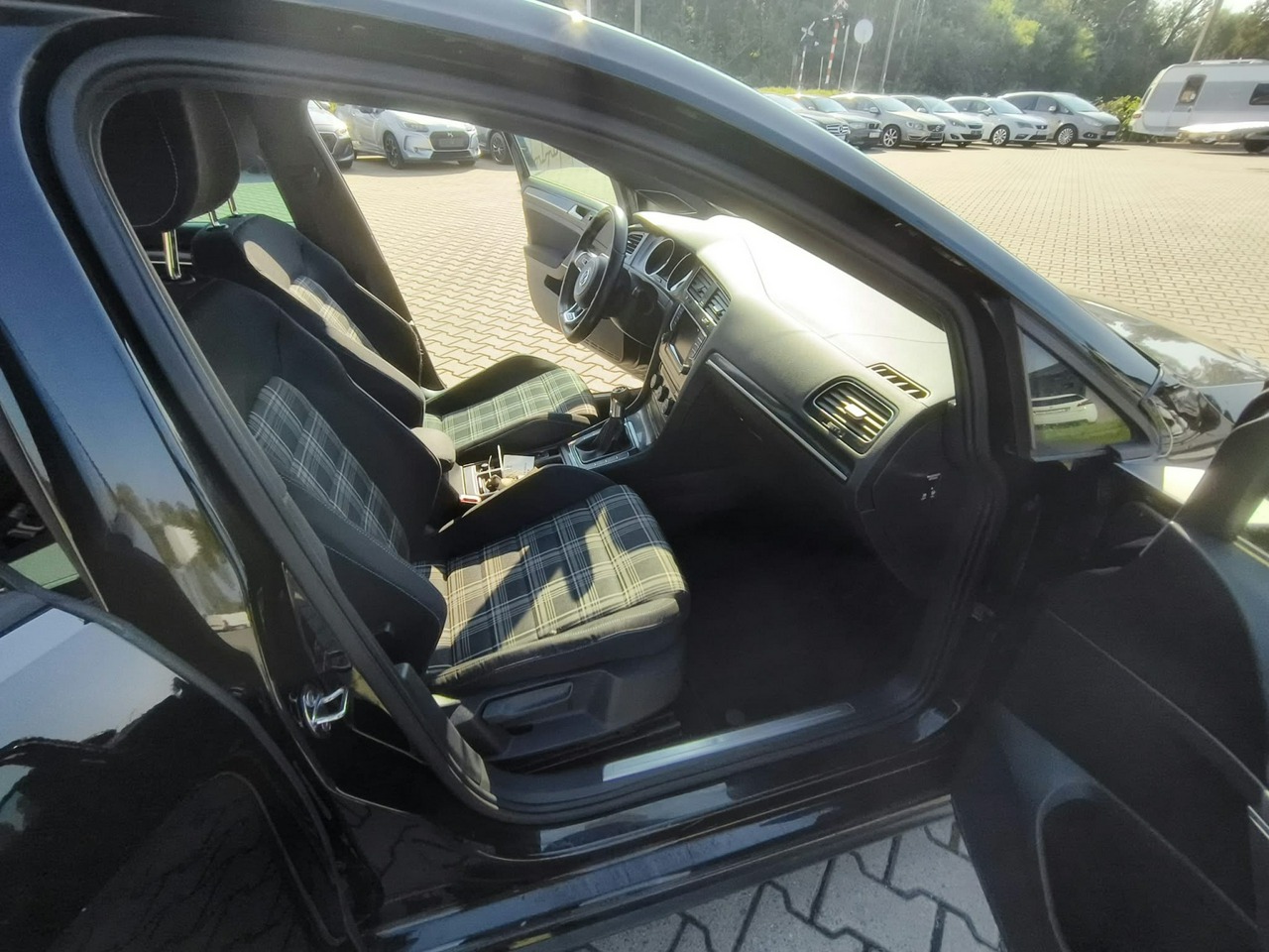 Volkswagen Golf - obrazek 15