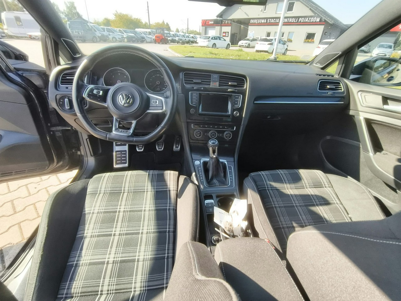 Volkswagen Golf - obrazek 11