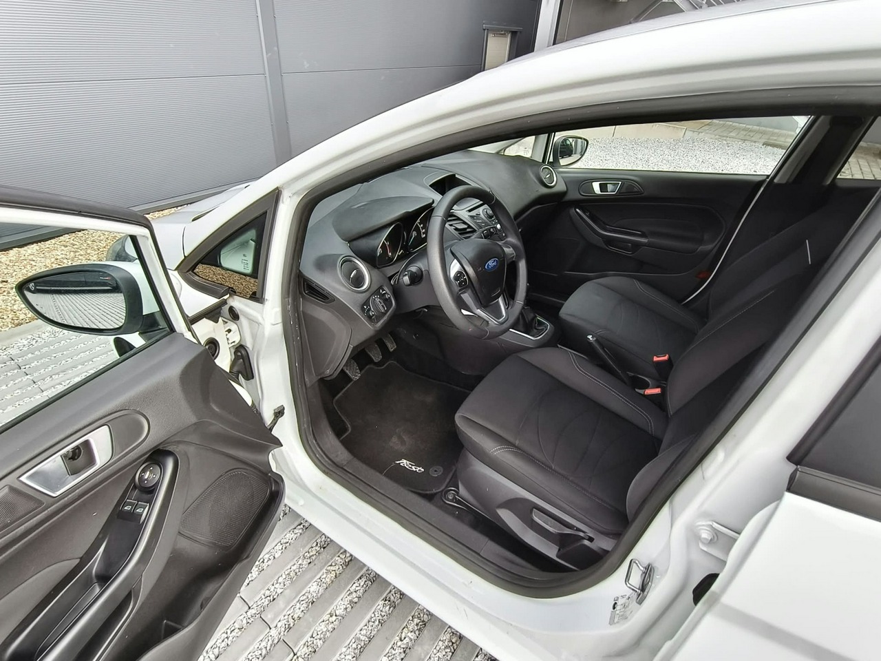 Ford Fiesta - obrazek 10