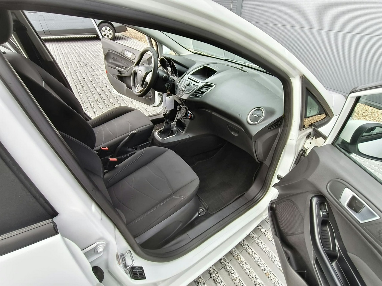 Ford Fiesta - obrazek 15