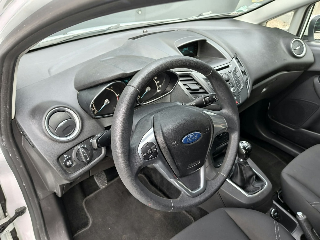Ford Fiesta - obrazek 11