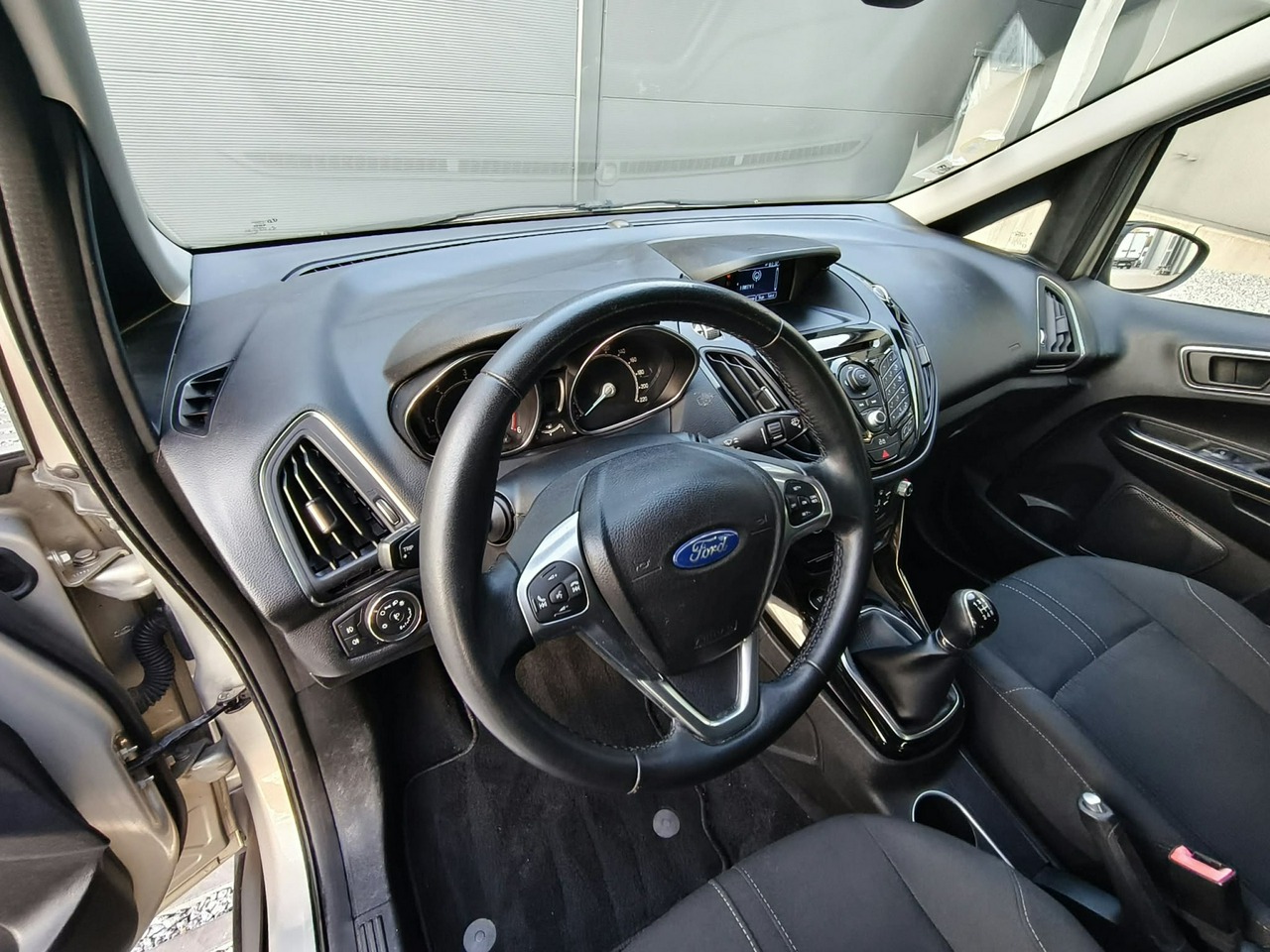 Ford B-Max - obrazek 13