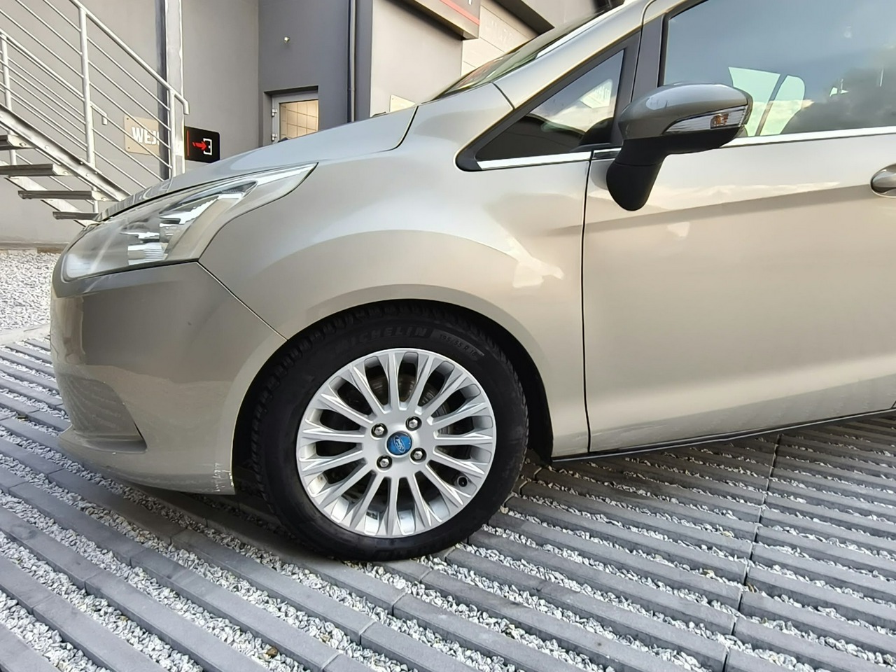 Ford B-Max - obrazek 25