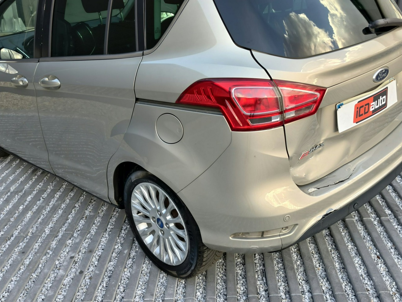 Ford B-Max - obrazek 26