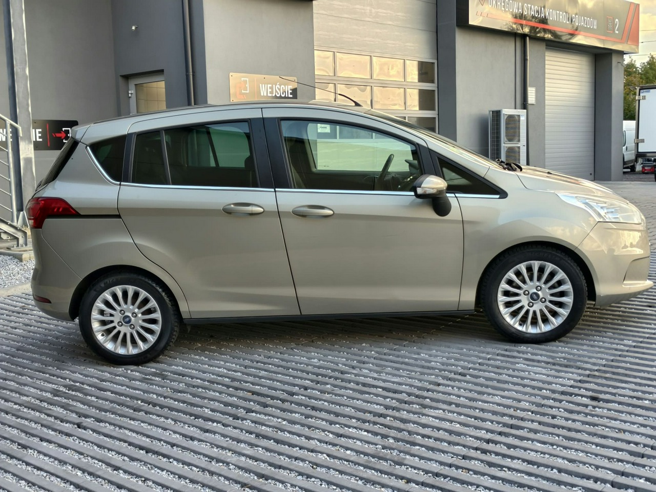 Ford B-Max - obrazek 8