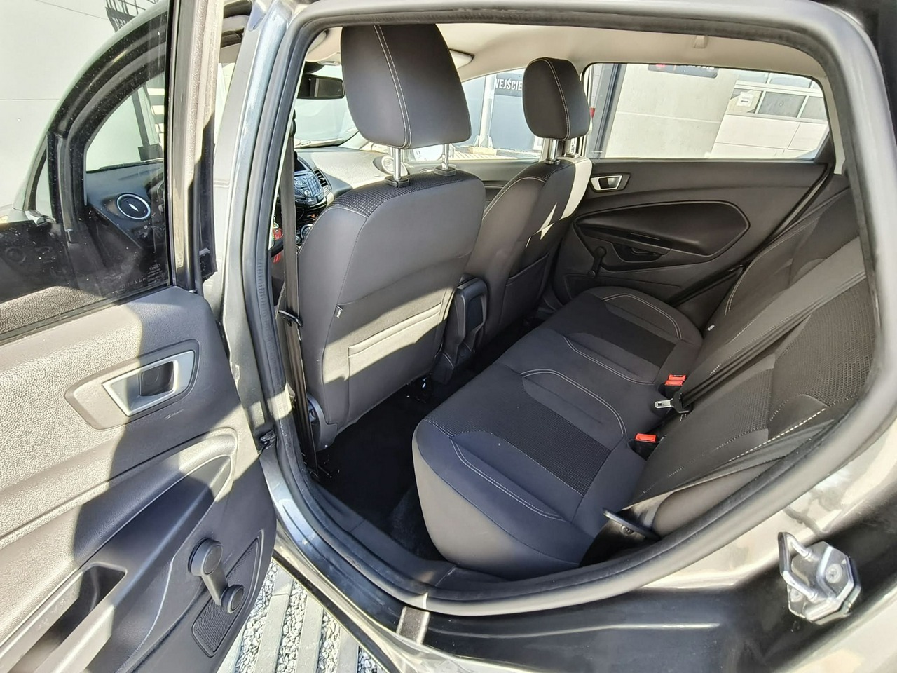 Ford Fiesta - obrazek 16