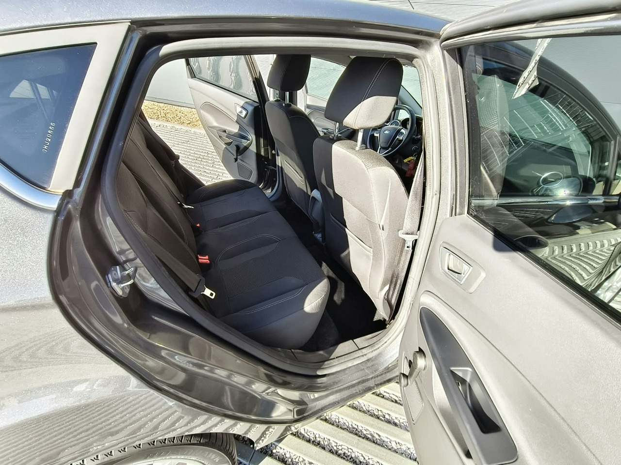 Ford Fiesta - obrazek 17