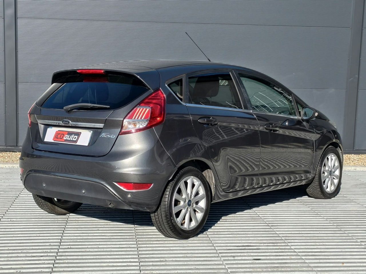 Ford Fiesta - obrazek 7